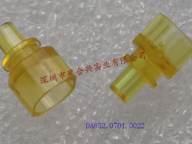 LC 带透镜适配器